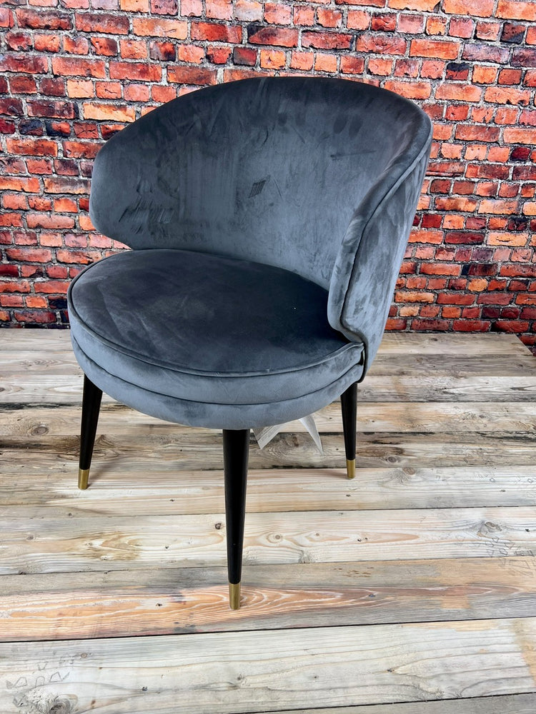 SPISEBORDSSTOL – ISOLA DI CAPRI DINING ARMCHAIR, VELVET grå